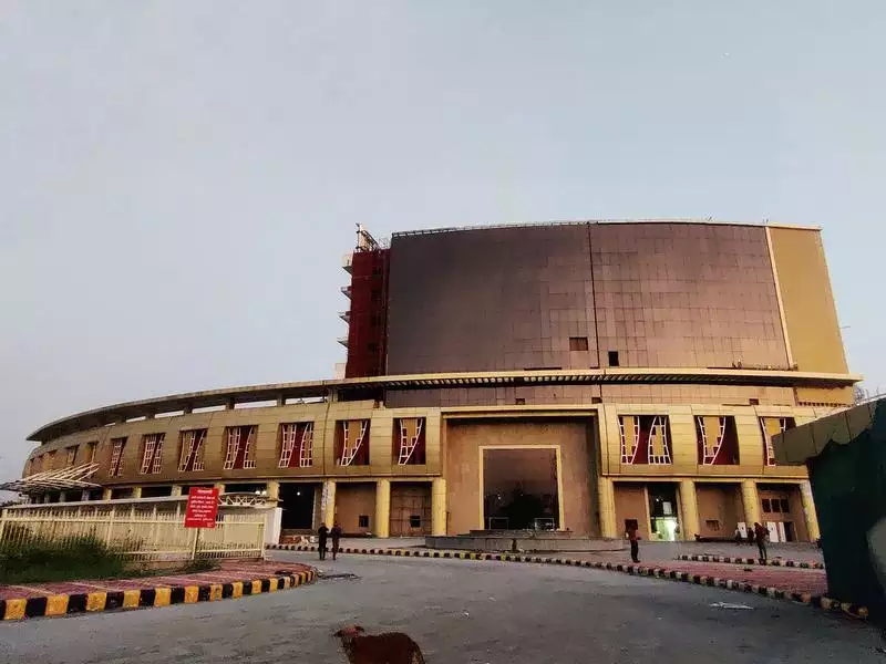 CITY BUS TERMINAL NOIDA
